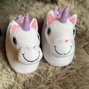 Buster Brown Unicorn Slippers